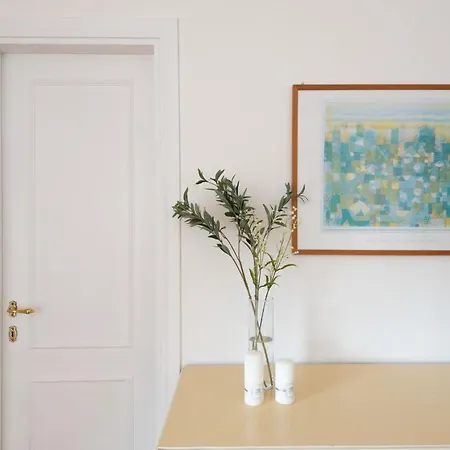 Charming Small Shared Pool Sleeps V4in Punta de su Torrione