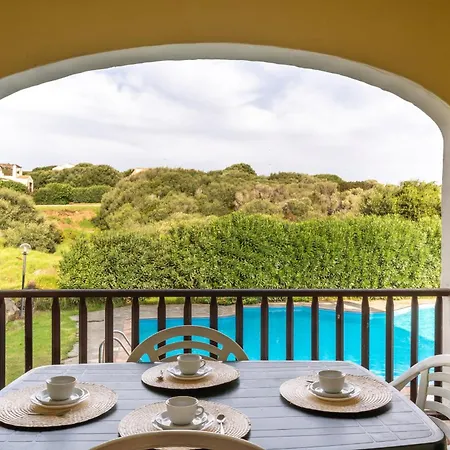 Charming Small Shared Pool Sleeps V4in * Punta de su Torrione